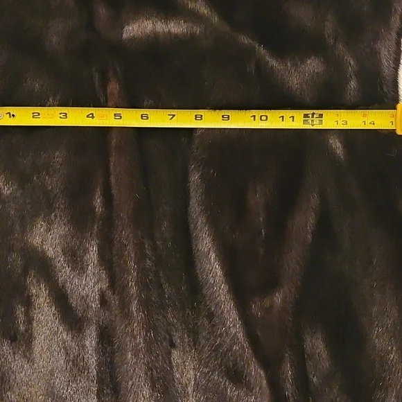 Neiman Marcus Brown Fur Vest - Picture 6 of 7